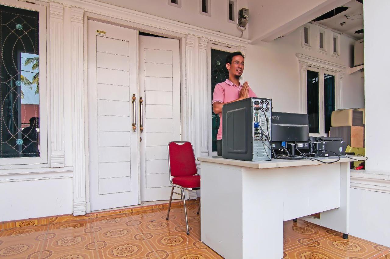 Oyo 91681 Raysa Homestay Pekanbaru Dış mekan fotoğraf