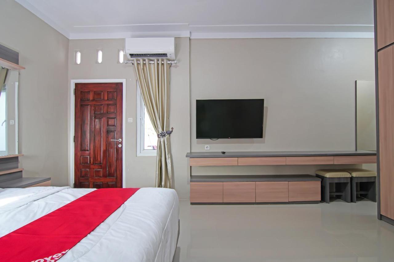 Oyo 91681 Raysa Homestay Pekanbaru Dış mekan fotoğraf